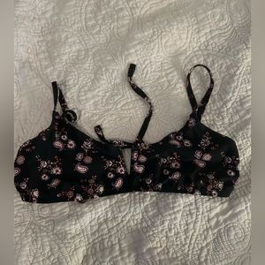 women’s swimsuit top